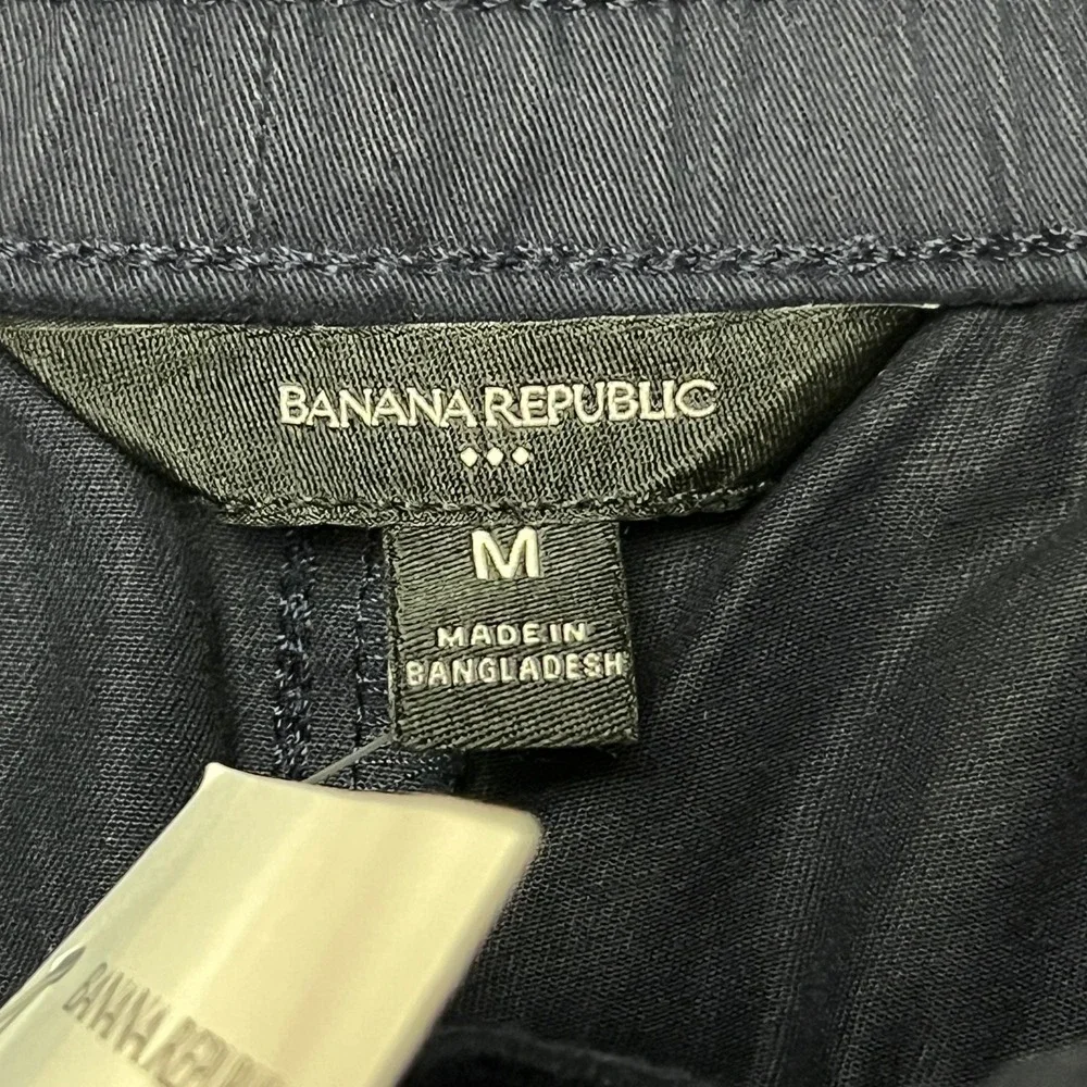 Banana Republic Cargo Shorts Mens M Preppy Navy 10 Inch Lightweight Elastic